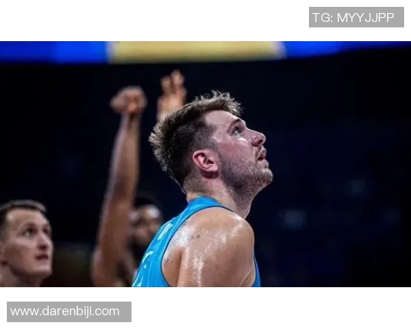 足球帅哥球星头像集锦展现魅力风采与竞技实力的完美结合